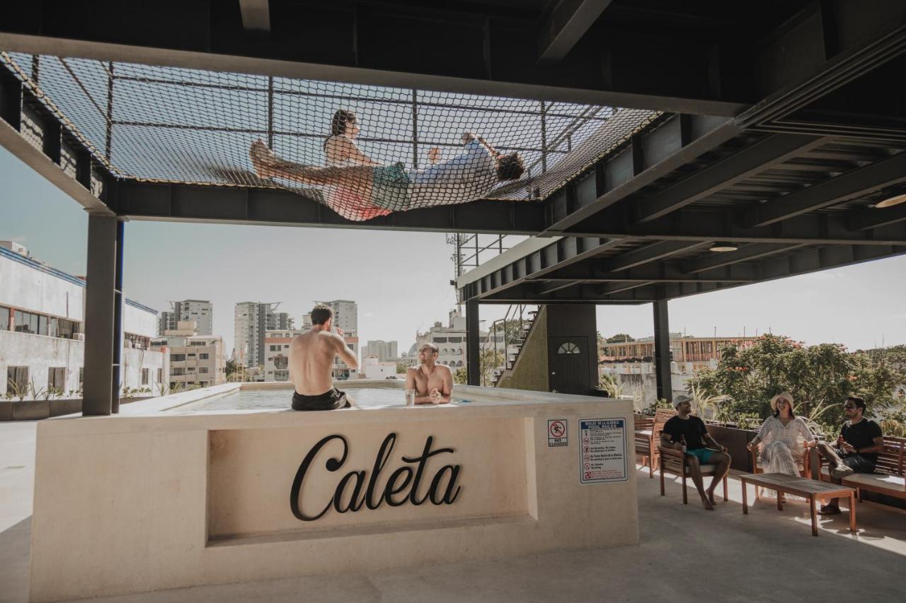 Caleta Hostel Rooftop & Pool Cancún Exterior foto